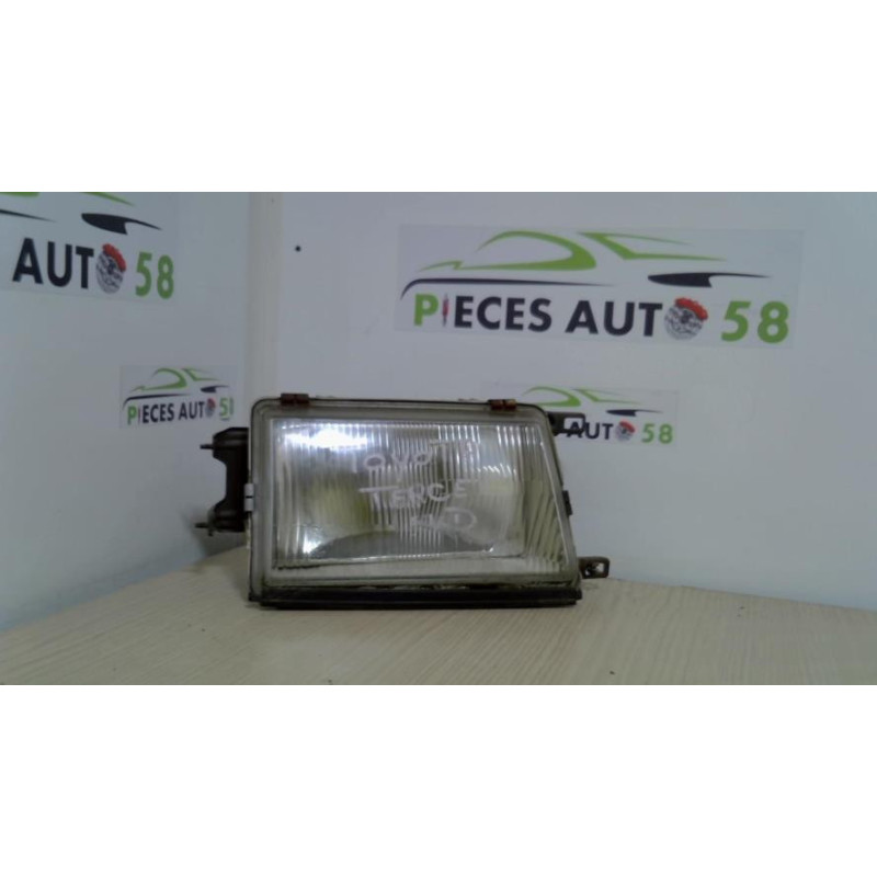 Optique avant principal droit (feux)(phare) TOYOTA  d’occasion