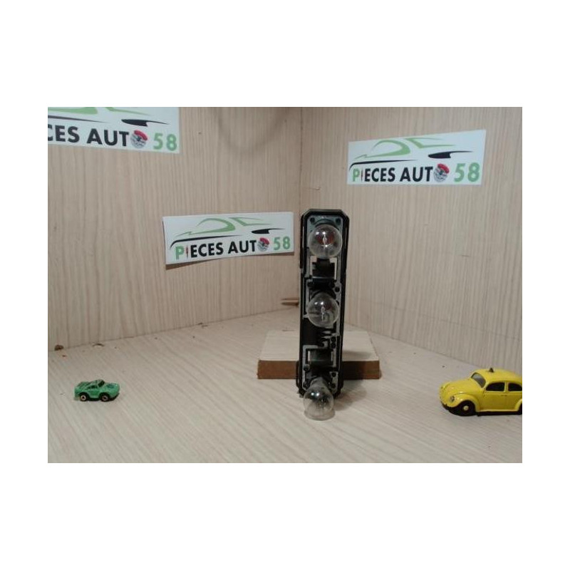 Platine feu arriere gauche PEUGEOT 306 BREAK d’occasion