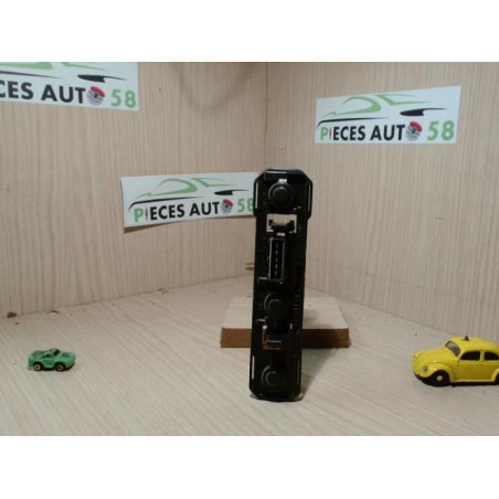 Platine feu arriere gauche PEUGEOT 306 BREAK d’occasion