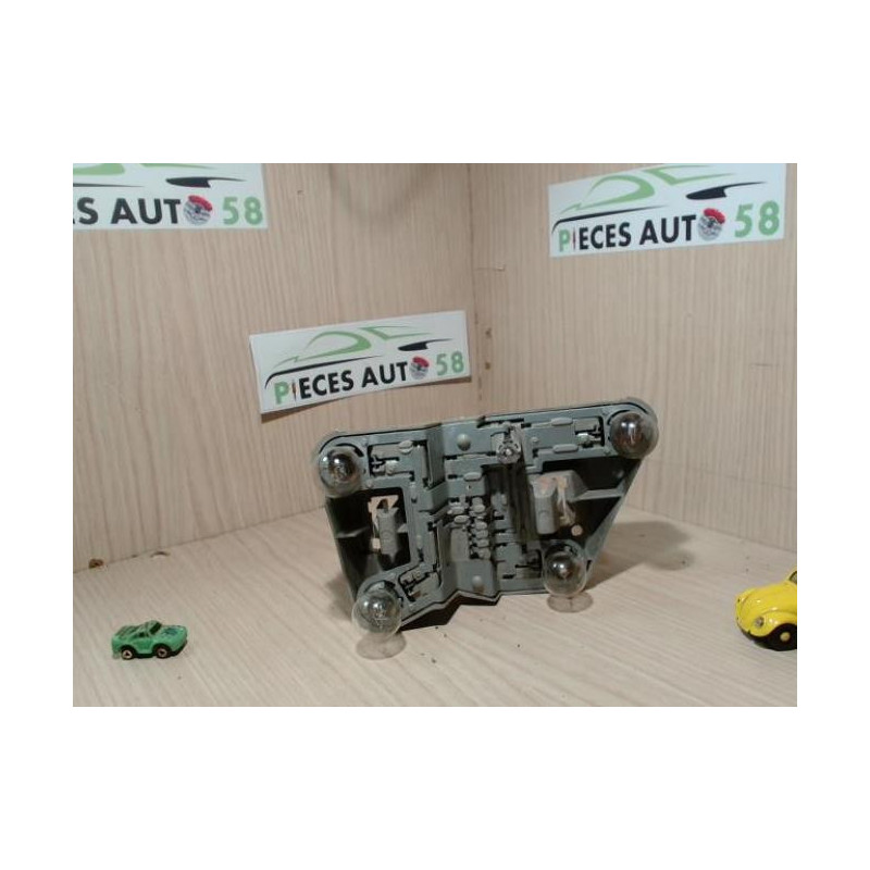 Platine feu arriere gauche ROVER  d’occasion