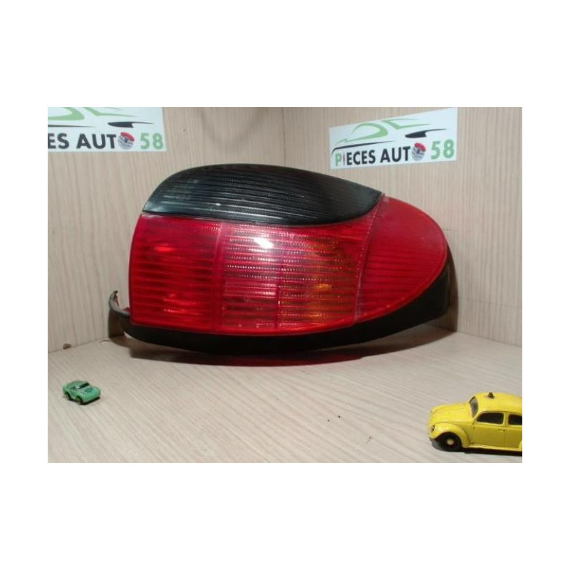 Feu arriere principal gauche (feux) PEUGEOT 306 BREAK d’occasion