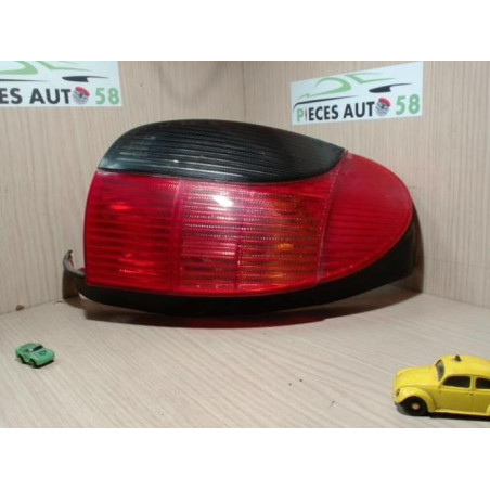 Feu arriere principal gauche (feux) PEUGEOT 306 BREAK d’occasion