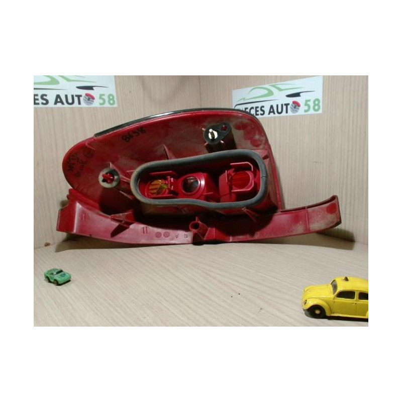 Feu arriere principal gauche (feux) PEUGEOT 306 BREAK d’occasion