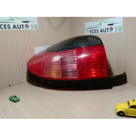 Feu arriere principal droit (feux) PEUGEOT 306 BREAK d’occasion