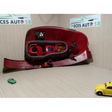 Feu arriere principal droit (feux) PEUGEOT 306 BREAK d’occasion