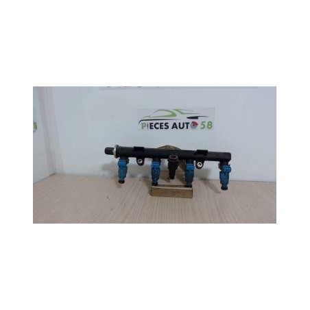 Rampe injection FIAT PUNTO 2 PHASE 1 d’occasion