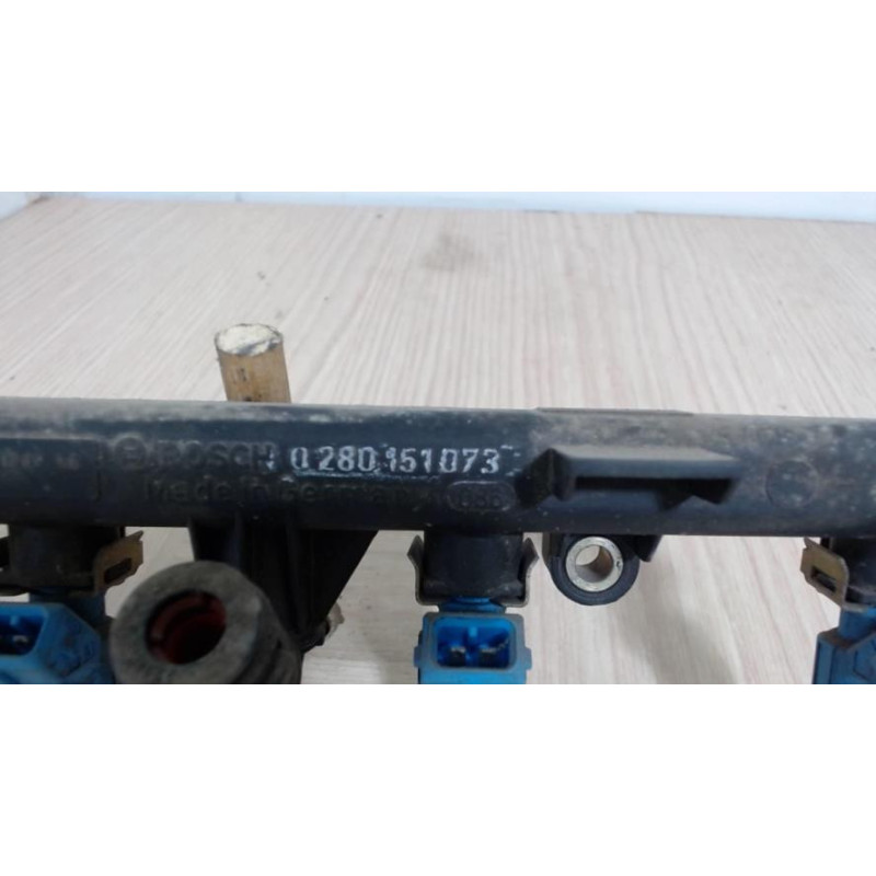 Rampe injection FIAT PUNTO 2 PHASE 1 d’occasion