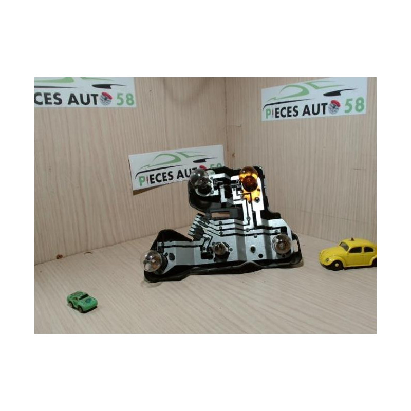Platine feu arriere droit ROVER 25 PHASE 1 d’occasion