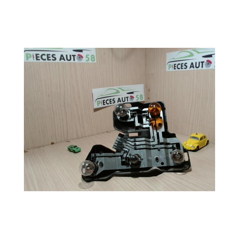 Platine feu arriere droit ROVER 2.0 TD 85 8V d’occasion