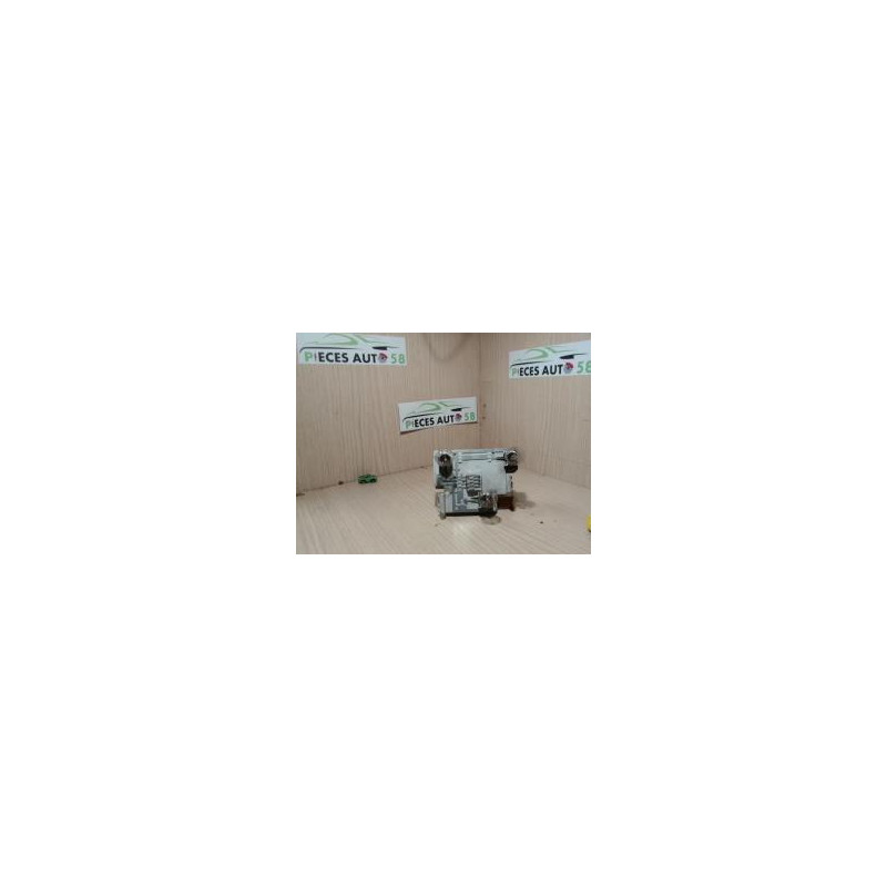 Platine feu arriere gauche CITROEN XANTIA PHASE 2 BREAK d’occasion