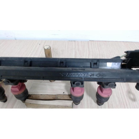 Rampe injection RENAULT CLIO 2 PHASE 1 d’occasion