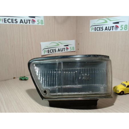 Optique avant secondaire droit (feux)(clignotant) TOYOTA  d’occasion