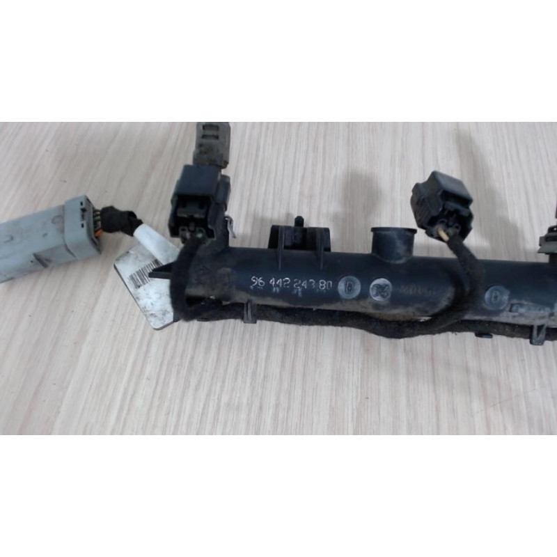 Rampe injection PEUGEOT  d’occasion