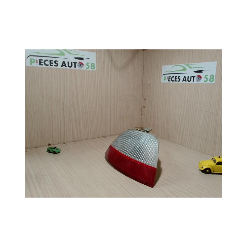 Feu de recul FORD FOCUS 2 PHASE 1 d’occasion