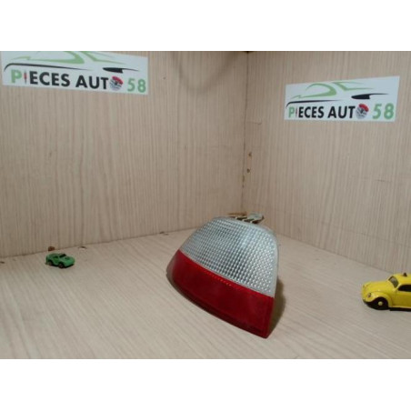 Feu de recul FORD FOCUS 2 PHASE 1 d’occasion