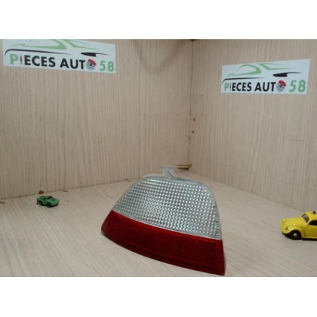 Feu de recul FORD FOCUS 1 d’occasion