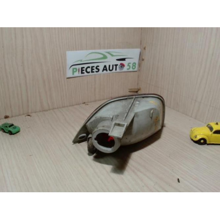 Anti brouillard arriere gauche FORD FOCUS 1 d’occasion