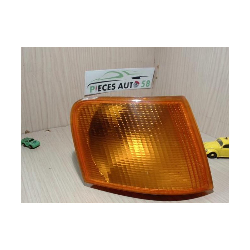 Optique avant secondaire gauche (feux)(clignotant) FORD  d’occasion