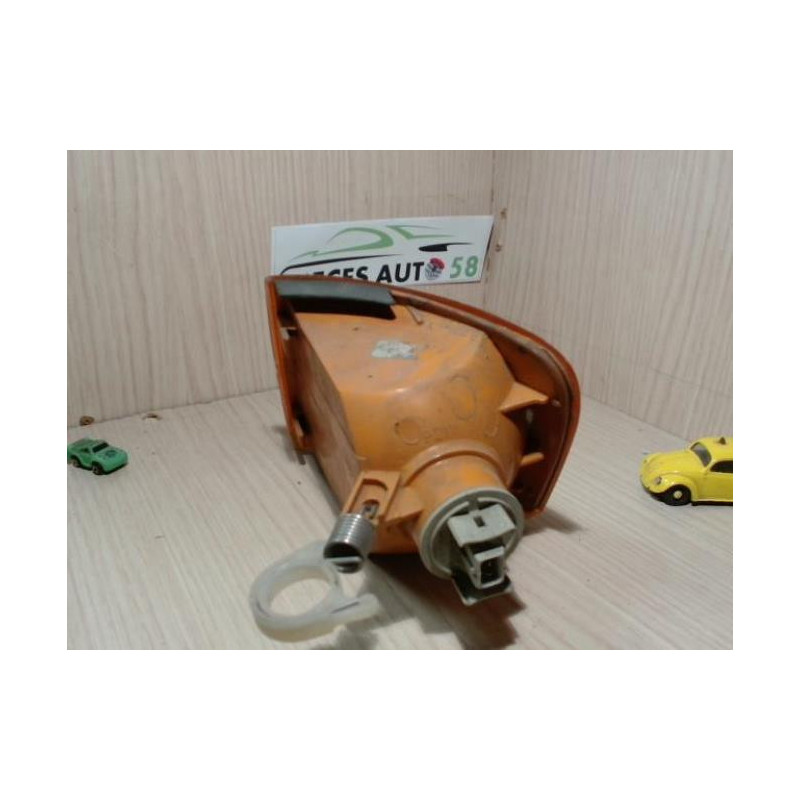 Optique avant secondaire gauche (feux)(clignotant) FORD  d’occasion