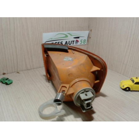 Optique avant secondaire gauche (feux)(clignotant) FORD  d’occasion