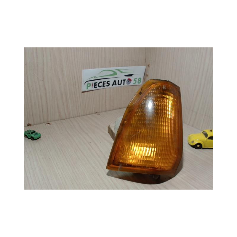 Optique avant secondaire gauche (feux)(clignotant) AUDI  d’occasion