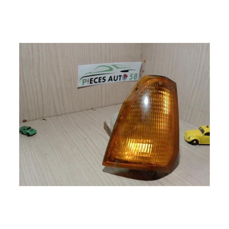 Optique avant secondaire gauche (feux)(clignotant) AUDI  d’occasion