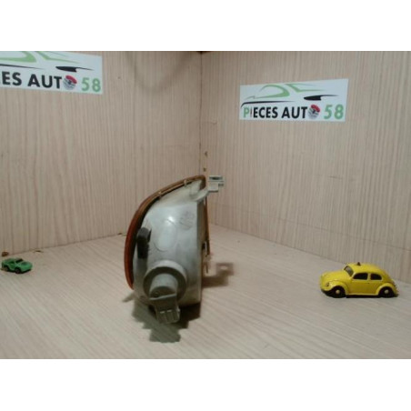 Optique avant secondaire gauche (feux)(clignotant) VOLKSWAGEN 1.3 I 55 8V d’occasion