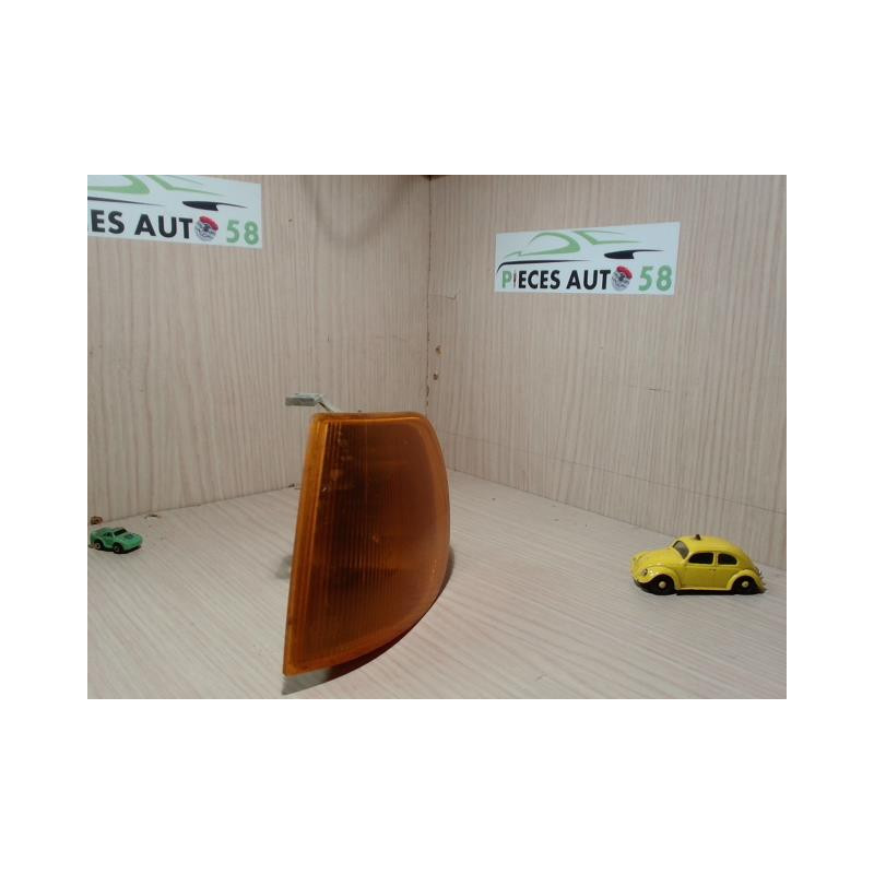 Optique avant secondaire gauche (feux)(clignotant) VOLKSWAGEN  d’occasion