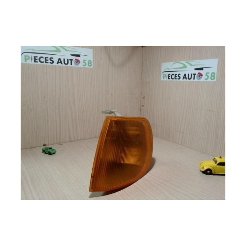 Optique avant secondaire gauche (feux)(clignotant) VOLKSWAGEN  d’occasion