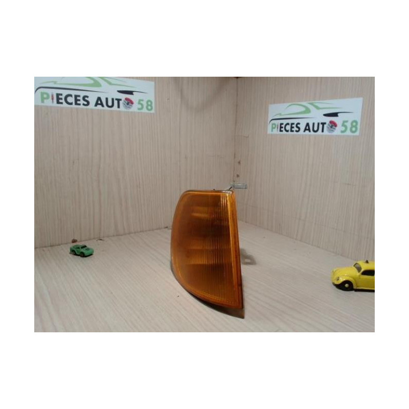 Optique avant secondaire droit (feux)(clignotant) VOLKSWAGEN  d’occasion