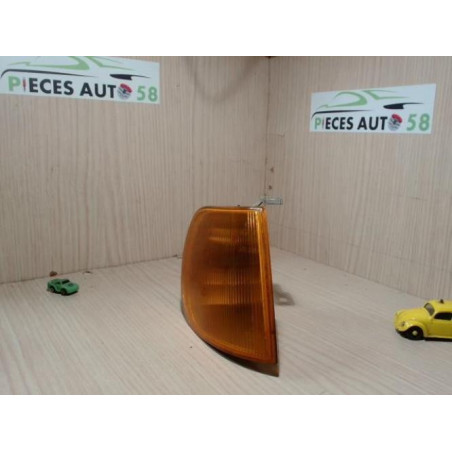 Optique avant secondaire droit (feux)(clignotant) VOLKSWAGEN  d’occasion