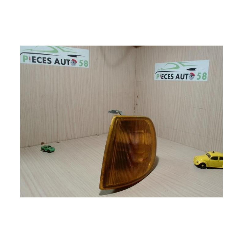 Optique avant secondaire gauche (feux)(clignotant) VOLKSWAGEN  d’occasion