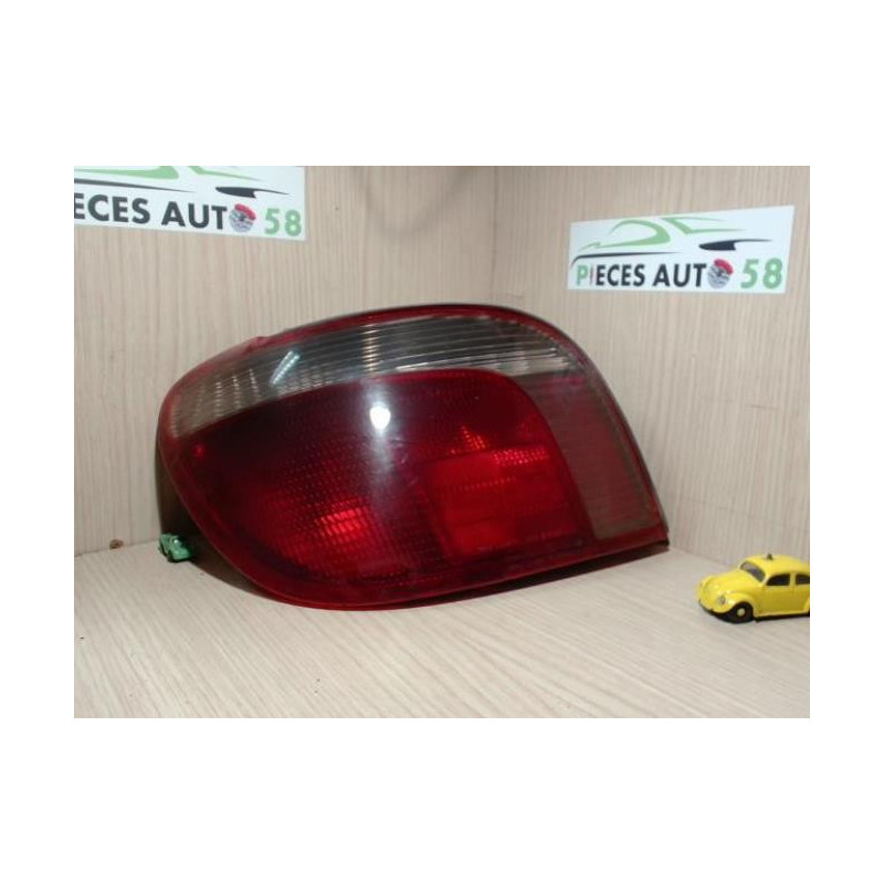 Feu arriere secondaire gauche (feux) TOYOTA  d’occasion