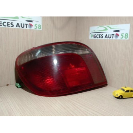 Feu arriere secondaire gauche (feux) TOYOTA  d’occasion
