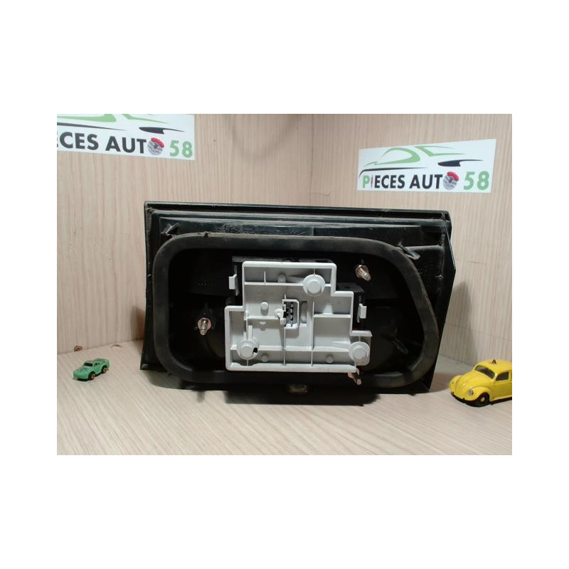 Feu arriere secondaire gauche (feux) CITROEN XANTIA PHASE 1 d’occasion