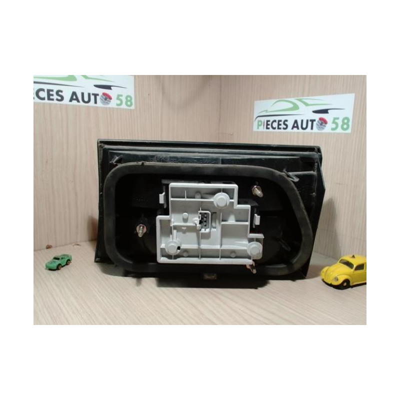 Feu arriere secondaire gauche (feux) CITROEN XANTIA PHASE 1 d’occasion