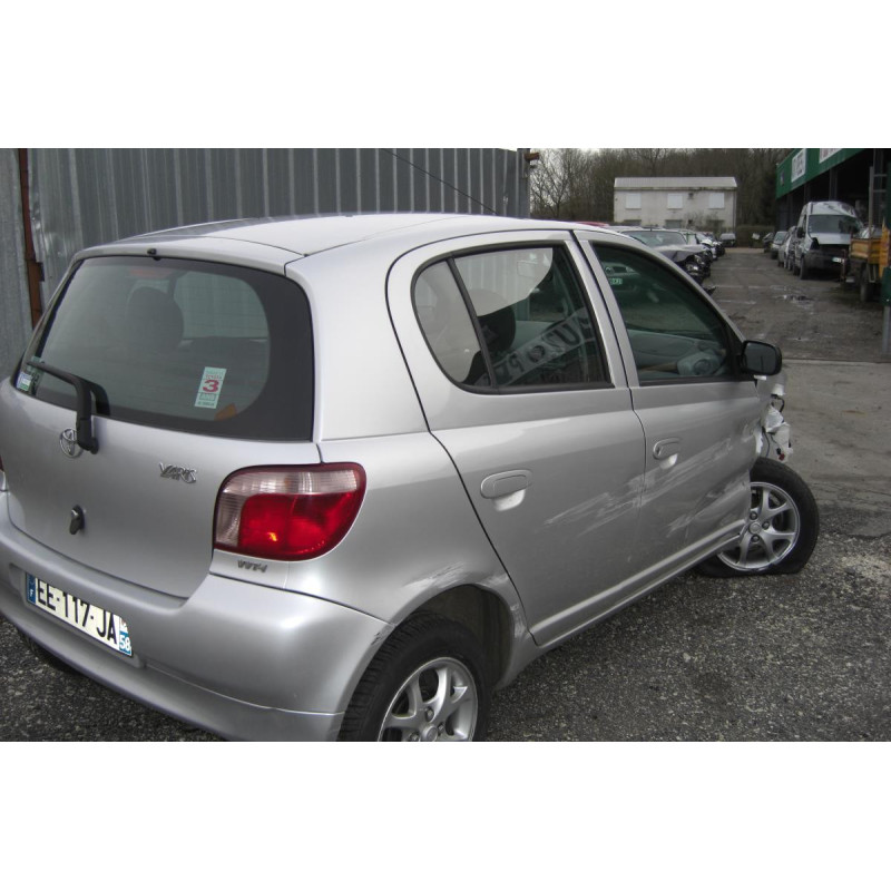 Feu arriere secondaire droit (feux) TOYOTA YARIS 1 PHASE 1 d’occasion