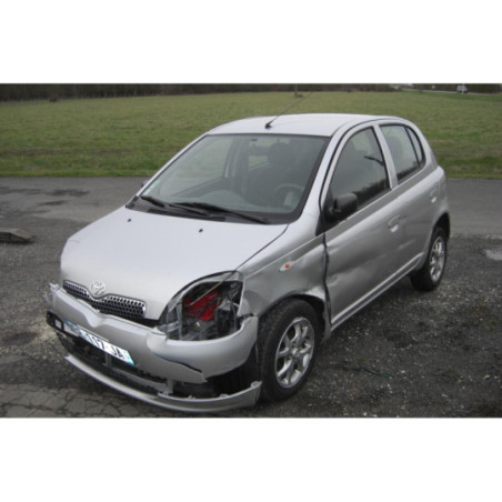 Feu arriere secondaire droit (feux) TOYOTA YARIS 1 PHASE 1 d’occasion