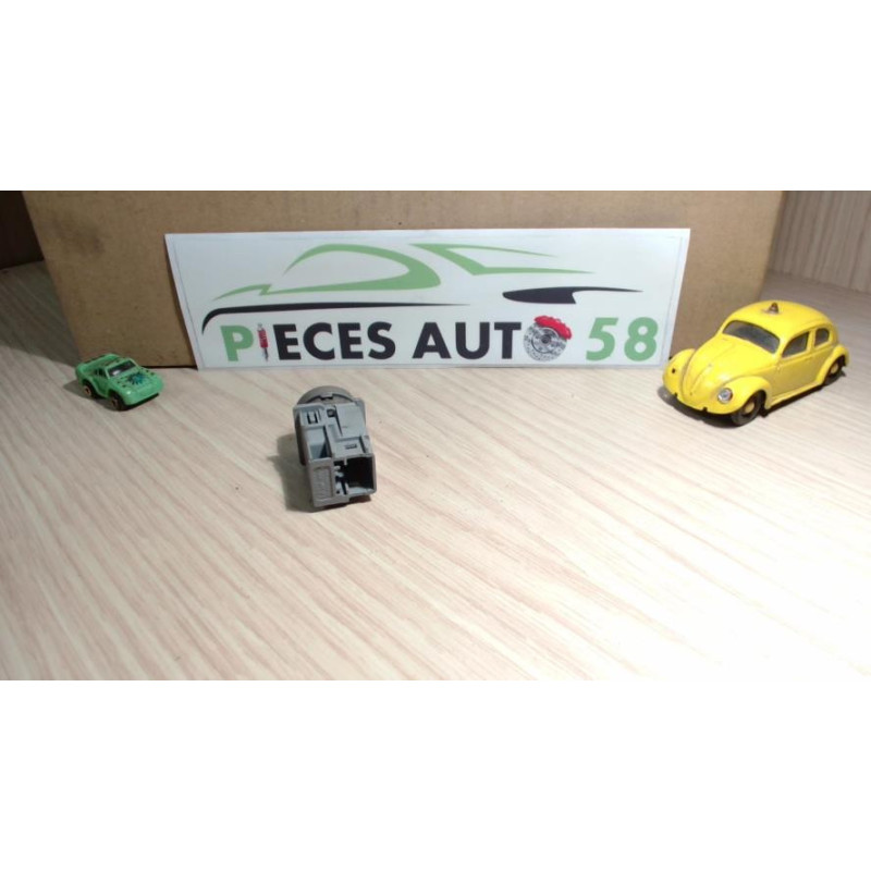 Bouton/Interrupteur PEUGEOT  d’occasion