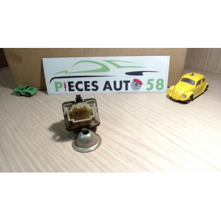 Interrupteur de leve vitre VOLKSWAGEN  d’occasion