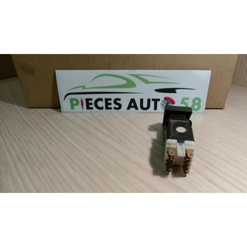 Bouton de warning RENAULT  d’occasion