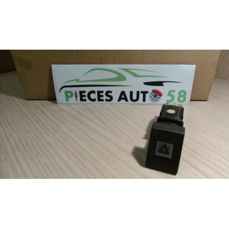 Bouton de warning RENAULT  d’occasion