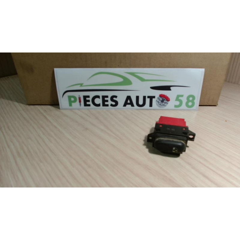 Interrupteur de leve vitre RENAULT  d’occasion
