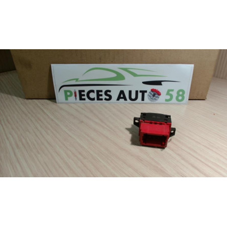 Interrupteur de leve vitre RENAULT  d’occasion