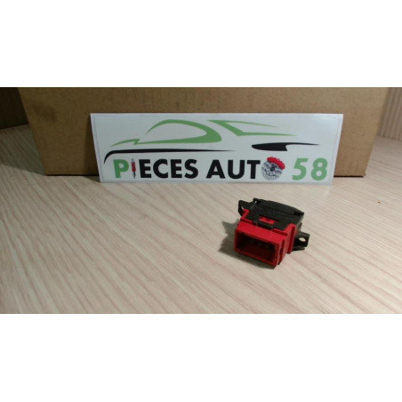 Interrupteur de leve vitre RENAULT  d’occasion