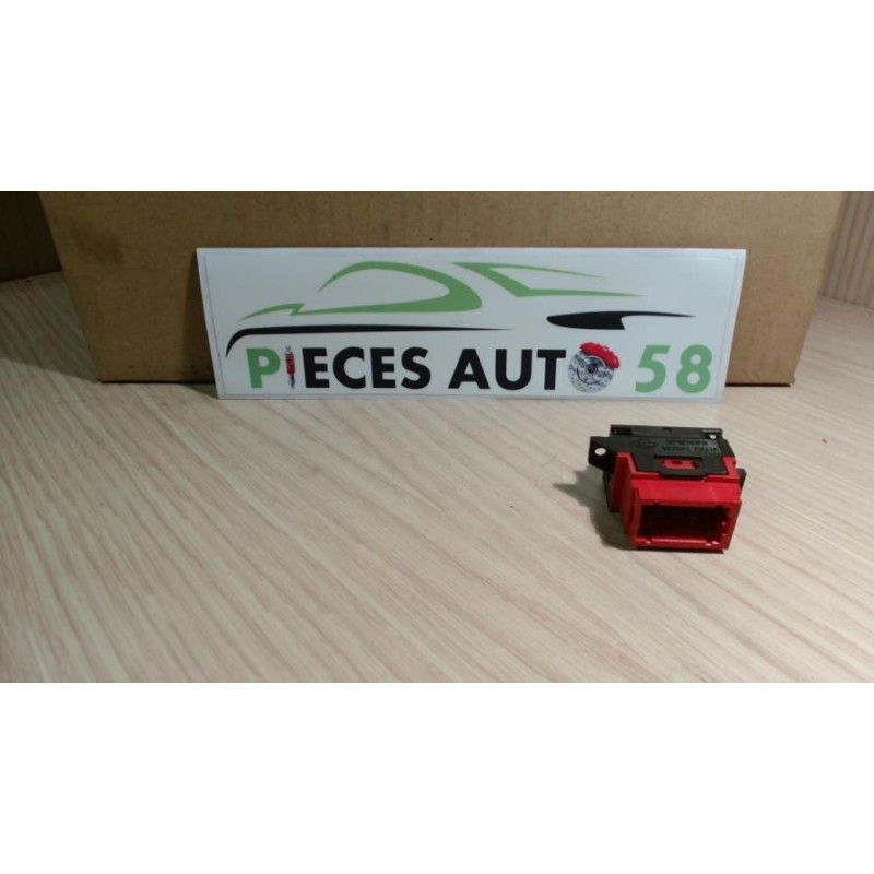 Interrupteur de leve vitre RENAULT  d’occasion