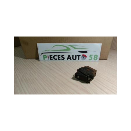 Interrupteur de leve vitre RENAULT  d’occasion
