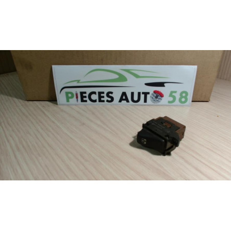 Interrupteur de leve vitre RENAULT  d’occasion