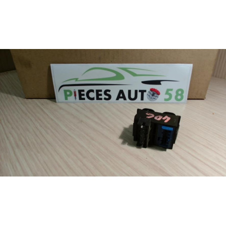 Interrupteur de leve vitre PEUGEOT  d’occasion