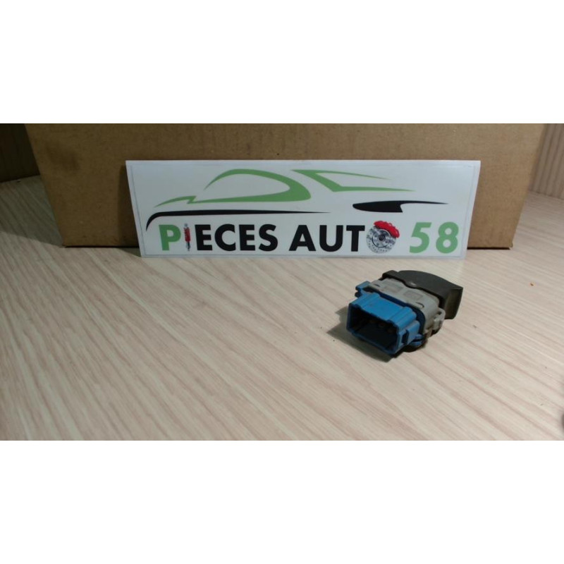 Interrupteur de leve vitre RENAULT  d’occasion